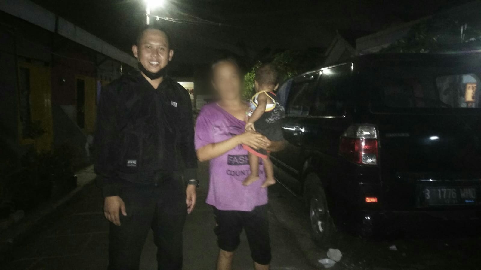 	Seorang ibu dari bayi berusia 10 bulan sempat diwarnai silver di kawasan Pamulang, Tangerang Selatan.