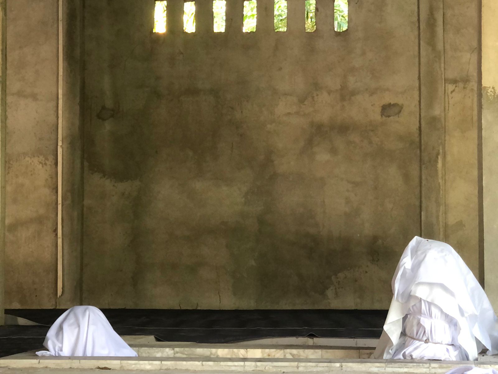 	Makam Syekh Ciliwulung yang berada di Jalan Raya Carenang, Desa Cakung Serewu Gegunung, Cikande, Kabupaten Tangerang.