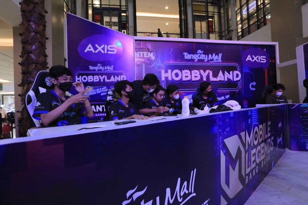 Tournament Mobile Legends Bang Bang (MLBB) Offline Tournament 2021, yang berlokasi di Tangerang City Mall, Minggu 7 November 2021.