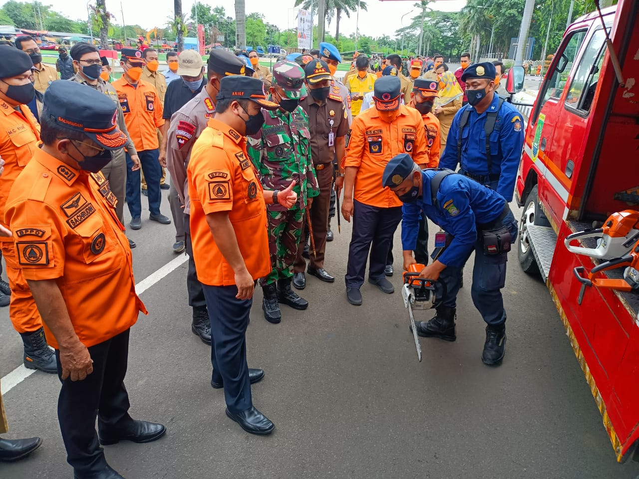 Pemerintah Kota Tangerang menggelar Apel Siaga Bencana 2021 di Pusat Pemerintahan Kota Tangerang, Selasa 16 November 2021 pagi.