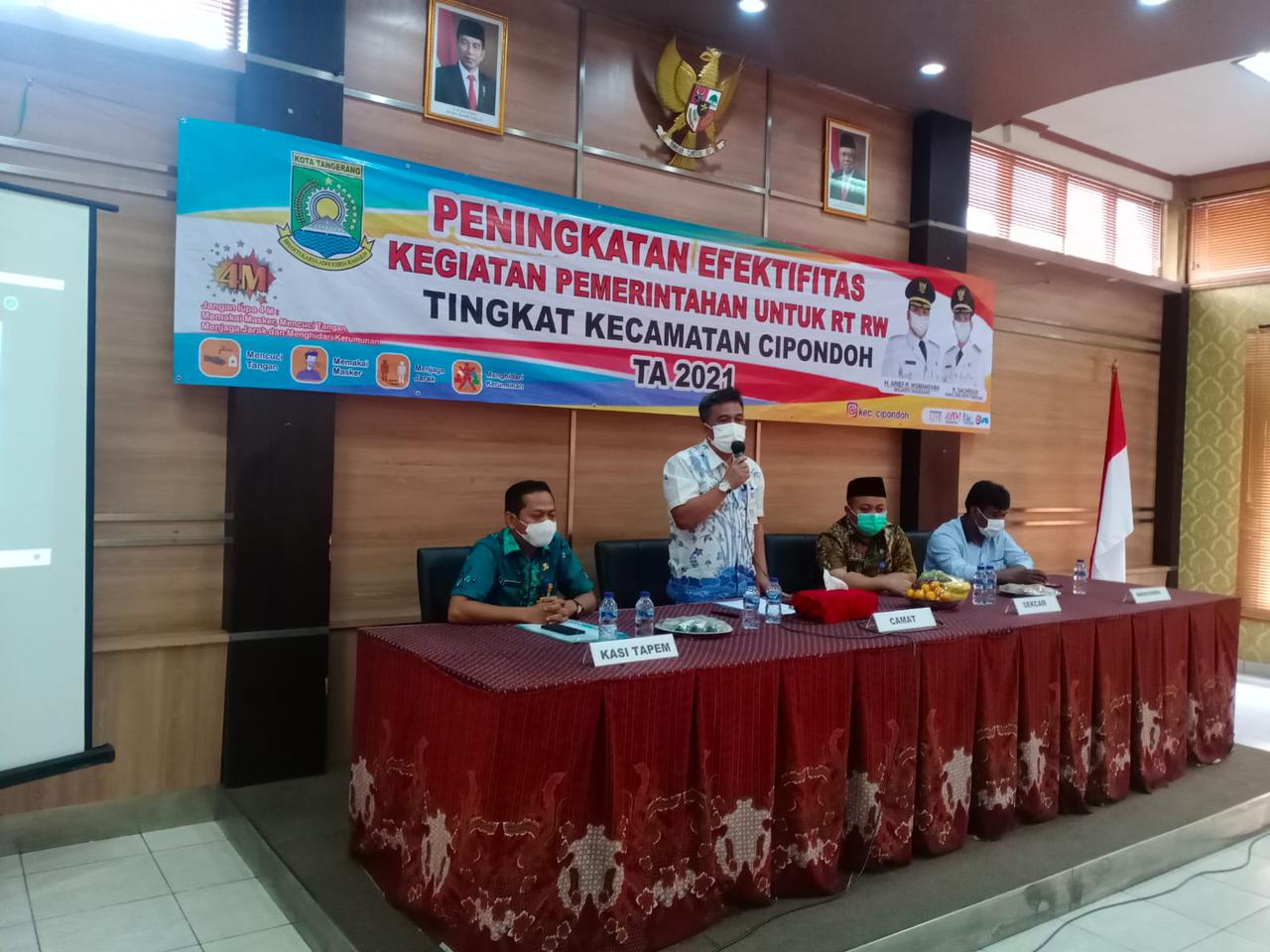 Caption Create Date Action Pembinaan Peningkatan Efektivitas Kegiatan Pemerintah untuk RT dan RW se-Kecamatan Cipondoh, Kota Tangerang.