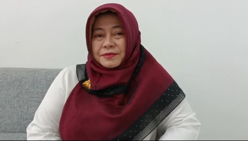 	Kepala SMPN 33 Kota Tangerang Widiyana Ramayanti.