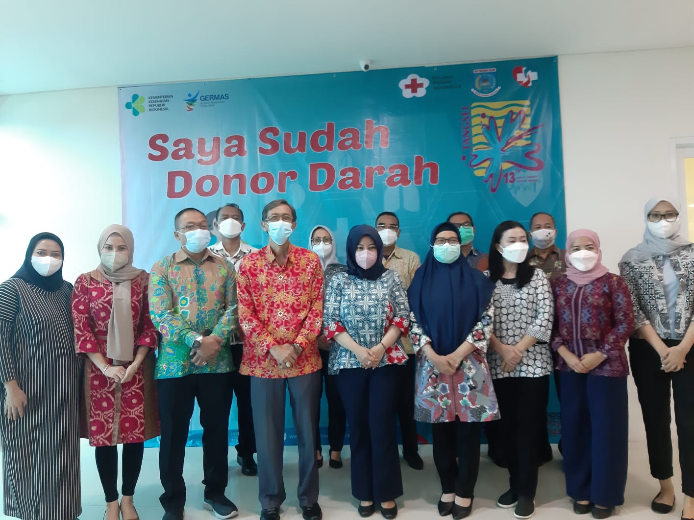 Rumah Sakit Umum (RSU) Kota Tangerang Selatan menggelar aksi sosial donor darah dalam rangka memperingati Hari Ulang Tahun (HUT) ke-13 kota tersebut yang jatuh pada, Jumat, 26 November 2021.
