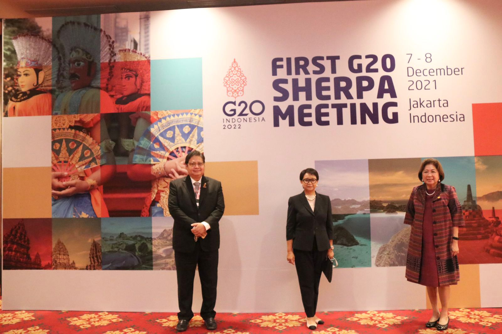 	Menteri Koordinator Bidang Perekonomian Airlangga Hartarto menghadiri Presidensi G20 Indonesia tahun 2022.