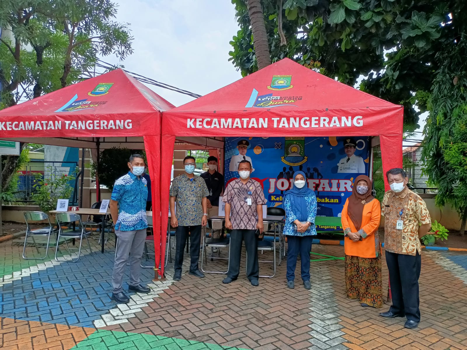 Pemerintah Kota Tangerang melalui Kelurahan Babakan menggelar job fair di Kantor Kelurahan Babakan, Kecamatan Tangerang, Kota Tangerang, Kamis 9 Desember 2021.