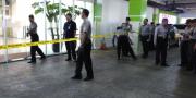 Polisi Amankan Lokasi Ledakan di Kantin Mall