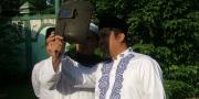 Wali Kota Tangerang Pakai Kaca Mata Tukang Las Lihat Gerhana 