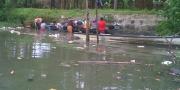 Warga Tanjung Burung Tangerang Hidup dengan Air Sungai Cisadane yang Tercemar