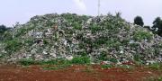Ada Gunung Sampah di Pinang