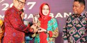 Wali Kota Tangsel Raih Penghargaan Kepala Daerah Inovatif
