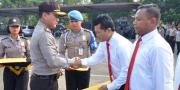 Ungkap Perjudian di Pilkades, 7 Anggota Polresta Tangerang dapat Penghargaan