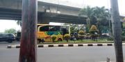 Bikin Macet, Bus & Angkot Kerap Ngetem di Jalan Jenderal Sudirman Tangerang
