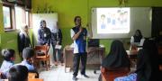 Mahasiswa UMT Ajari Pelajar Tangerang Jeli Informasi Hoax Dunia Maya
