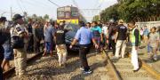Kereta Api Hantam Mobil di Stasiun Batu Ceper, 2 Tewas 