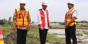 Ulang Tahun ke-57, Jokowi Tinjau Proyek Runway 3 di Bandara Soekarno-Hatta  