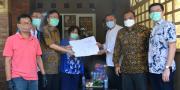 Kisah Gotong Royong Tetangga Merawat Keluarga Pasien COVID-19 Tangsel