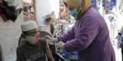 Dinkes Kota Tangerang Percepat Vaksinasi Lansia Lewat Layanan Door To Door