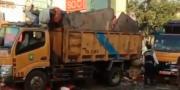 Sopir Mengantuk, Truk Es Batu Ringsek Tabrak Truk Sampah di Karang Tengah Tangerang