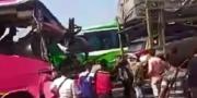 Bus Rombongan Peziarah Asal Tangerang Tabrakan di Tol, Satu Tewas Belasan Luka-luka