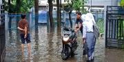 Hujan Deras, Karang Tengah Tangerang Banjir