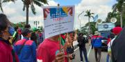 Ratusan Buruh Tuntut Kenaikan UMK 2022 Segera Direkomendasikan ke Gubernur Banten