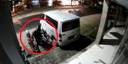 Cuma Beberapa Detik, Maling Berhasil Gasak Sepeda Motor Terekam CCTV di Pinang Tangerang