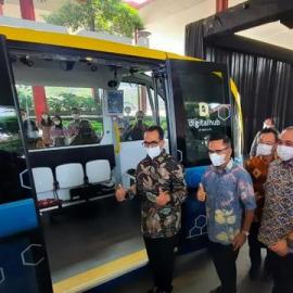 Pertama di Indonesia, Mobil Listrik Tanpa Sopir Diuji Coba di BSD City Tangerang
