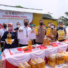 Gubuk Disulap Jadi Pabrik Minyak Goreng Ilegal di Pinang Tangerang
