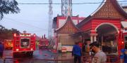 RM Sederhana di Jalan Sudirman Tangerang Terbakar