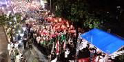 Semarak Ribuan Peserta Pawai Obor Awali Peringatan Maulid Nabi di Tangerang