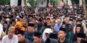 Ribuan Jamaah Tumpah Ruah di Haul Syekh Abdul Qodir Al-Jaelani di Pasar Kemis Tangerang
