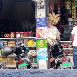 Miris, Warung Kelontong di Pasar Kemis Tangerang Tetap Jual Miras saat Ramadan