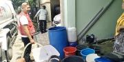 Warga Kabupaten Tangerang Kesulitan Air Bersih Dampak Kemarau Panjang