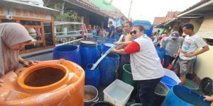 Warga Terdampak Kekeringan di Serang dapat Bantuan 96.000 Liter Air Bersih&#160;