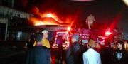 Toko Bangunan di Sepatan Tangerang Ludes Terbakar Akibat Korsleting Listrik