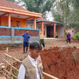 Imbas Hujan Deras, 40 Warga Terdampak Longsor di Tigaraksa Tangerang