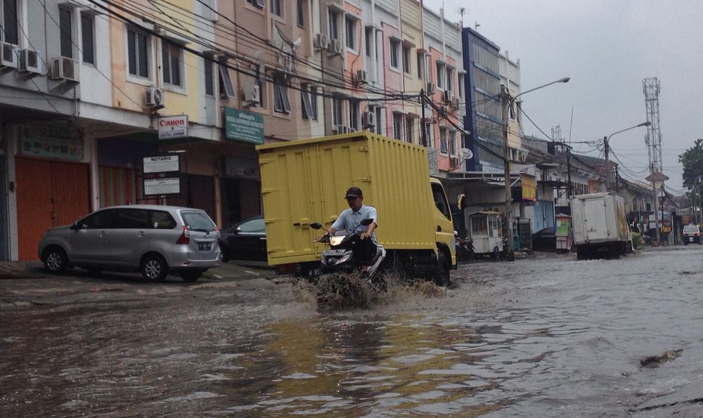 Warga Mengeluh Jalan Mendut Raya Di Tangerang Langganan Banjir