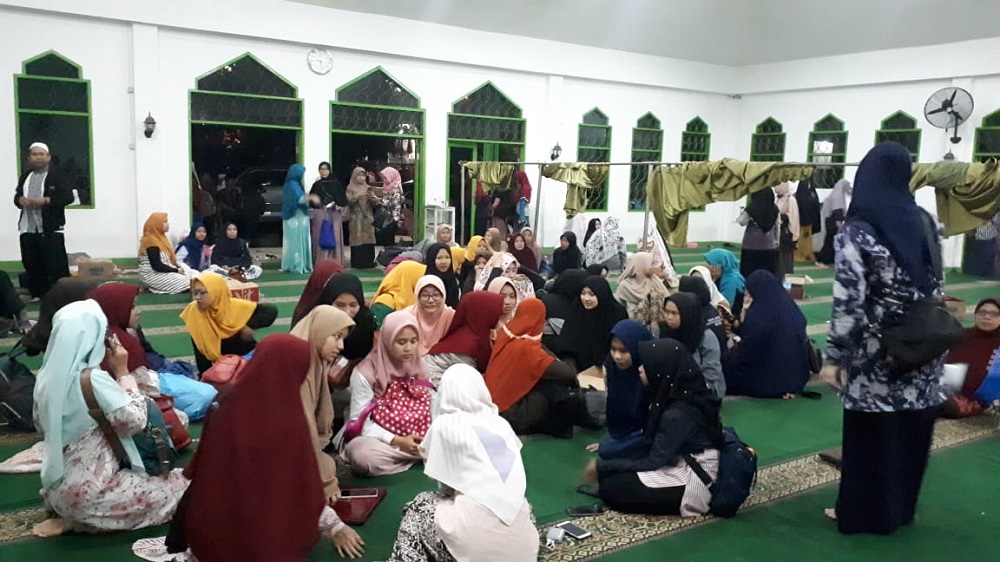 Asrama Iiq Pamulang Terbakar Saat Santriwati Menghafal Al Quran