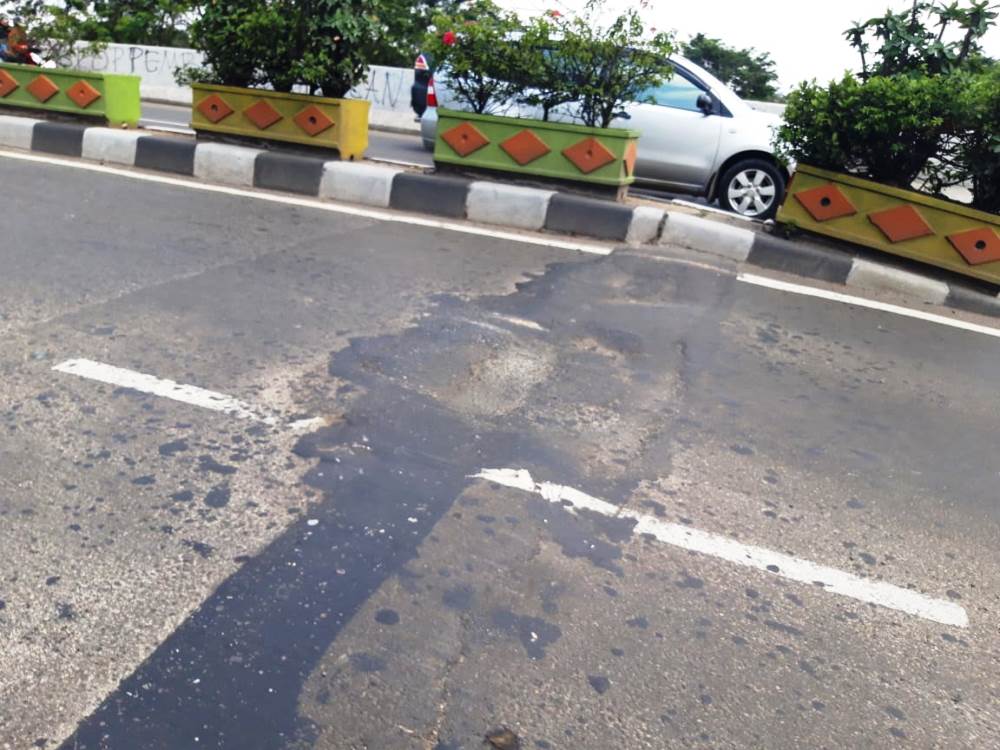 Kondisi jalan Flyover di Jalan Gatot Subroto, Cibodas, Kota Tangerang.