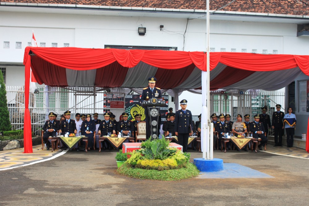Upacara Hari Bakti Pemasyarakatan (HBP) ke-55 di lingkungan Kantor Wilayah Kementerian Hukum dan HAM Banten (Kanwil Kemenkumham Banten).