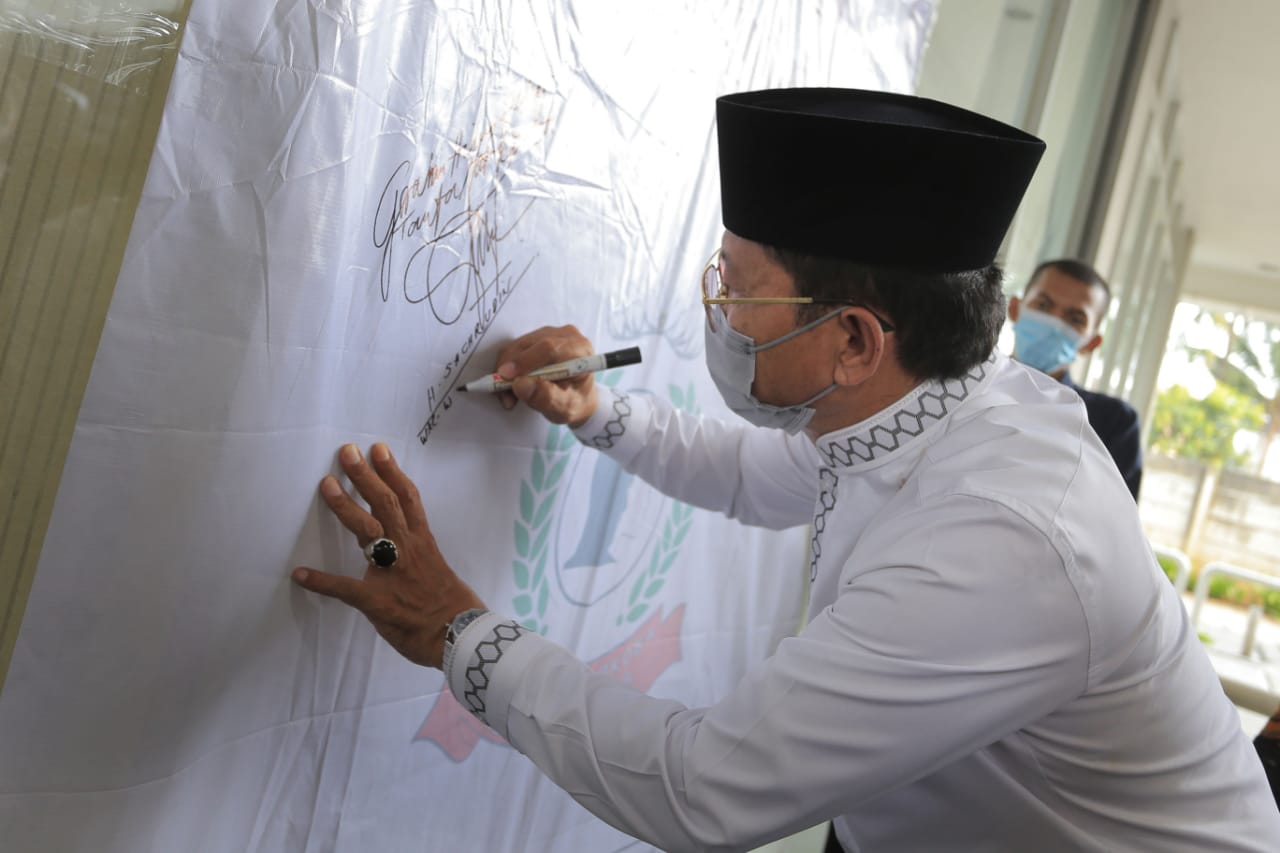 Wakil Wali Kota Tangerang Sachrudin hadir dalam acara Deklarasi Anti Narkoba Garda Mencegah dan Mengobati (GMDM) di Aeropolis Kota Tangerang pada Jumat 4 Juni 2021.