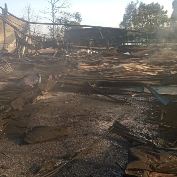Pabrik produksi styrofoam, PT Maxfos Prima, di Jalan Raya Serang KM 12, kecamatan Cikupa, Kabupaten Tangerang, ludes terbakar, Jumat 7 Januari 2022.