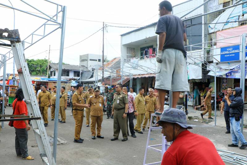 Tinjau Tempat Relokasi, Pj Wali Kota Tangerang Minta BUMD All Out ...