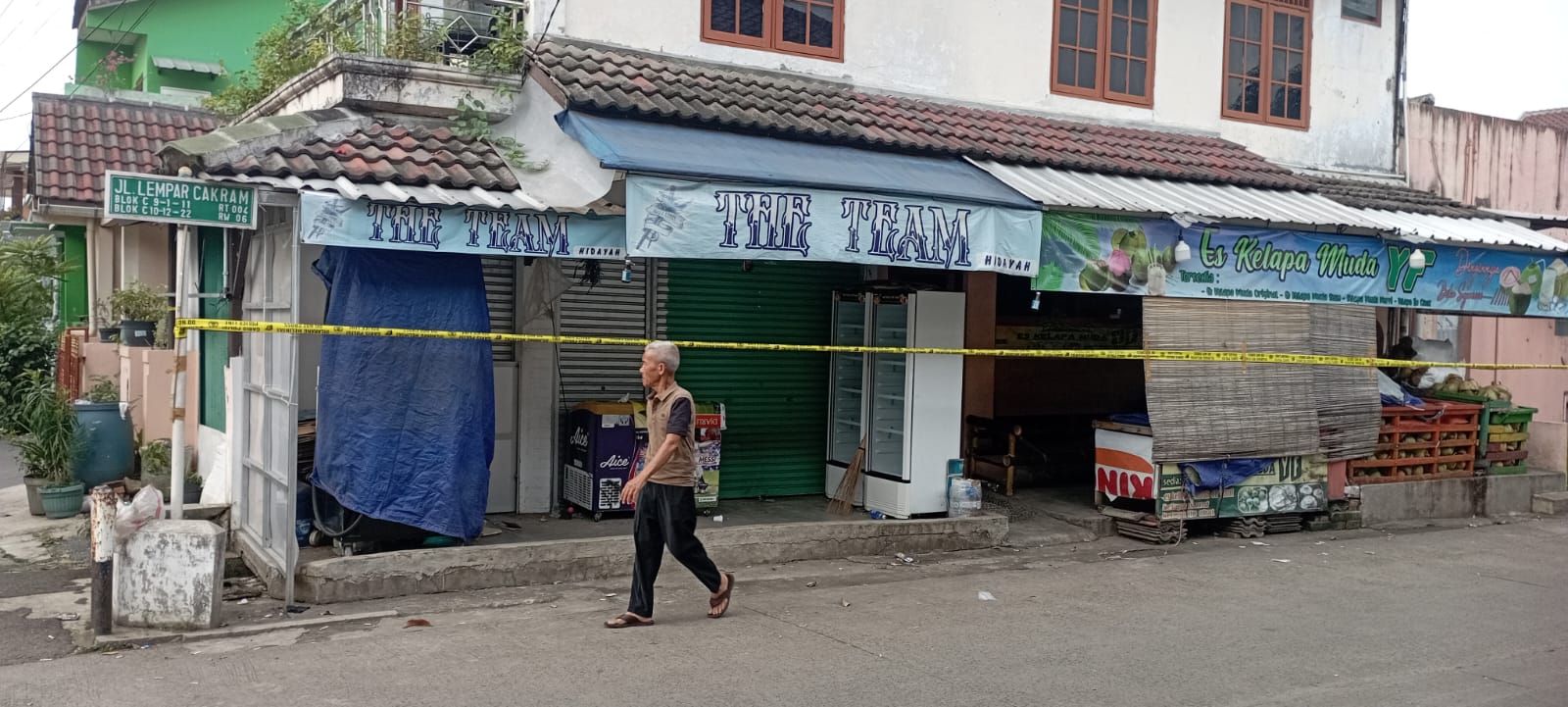 Mayat Terbungkus Sarung Di Pamulang Ternyata Penjaga Warung Madura ...