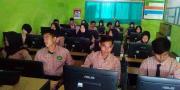 Maling Bobol SMA PGRI Sindangsono, Puluhan Komputer Raib