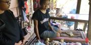 Tinggal di Gubuk Memprihatinkan Wanita & Bayi Dievakuasi Dinsos Tangsel