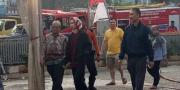 Airin & Kapolres Tangsel Datangi Lokasi Kebakaran BJ Home 