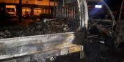 Pick Up Bawa Kardus Terbakar di Tangsel, Sopir Kabur