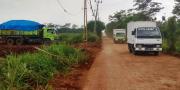 Dampak Galian Tanah, 10 Pemotor Jatuh di Jalan Munjul-Tigaraksa