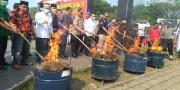 150 Kg Ganja Dibakar di Alun-alun Tigaraksa